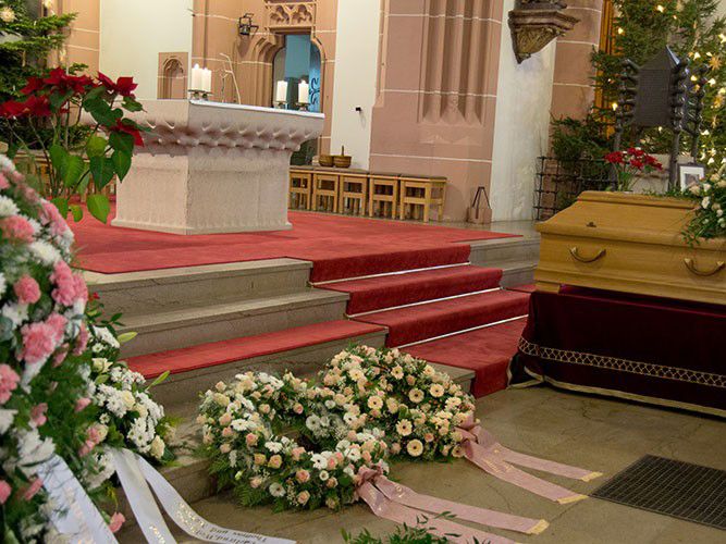 Erdbestattung und Feuerbestattung in Ginsheim-Gustavsburg